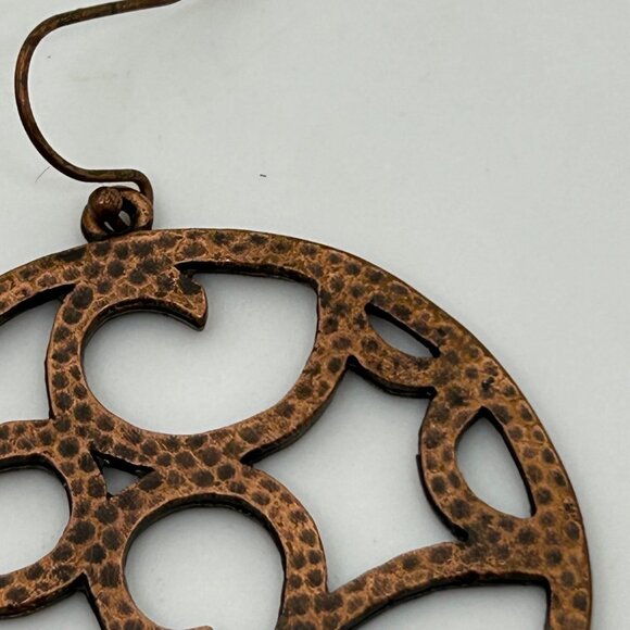 Vintage Copper-Tone Circular Filigree Swirl Earrings With Hook Closure - Picture 4 of 16